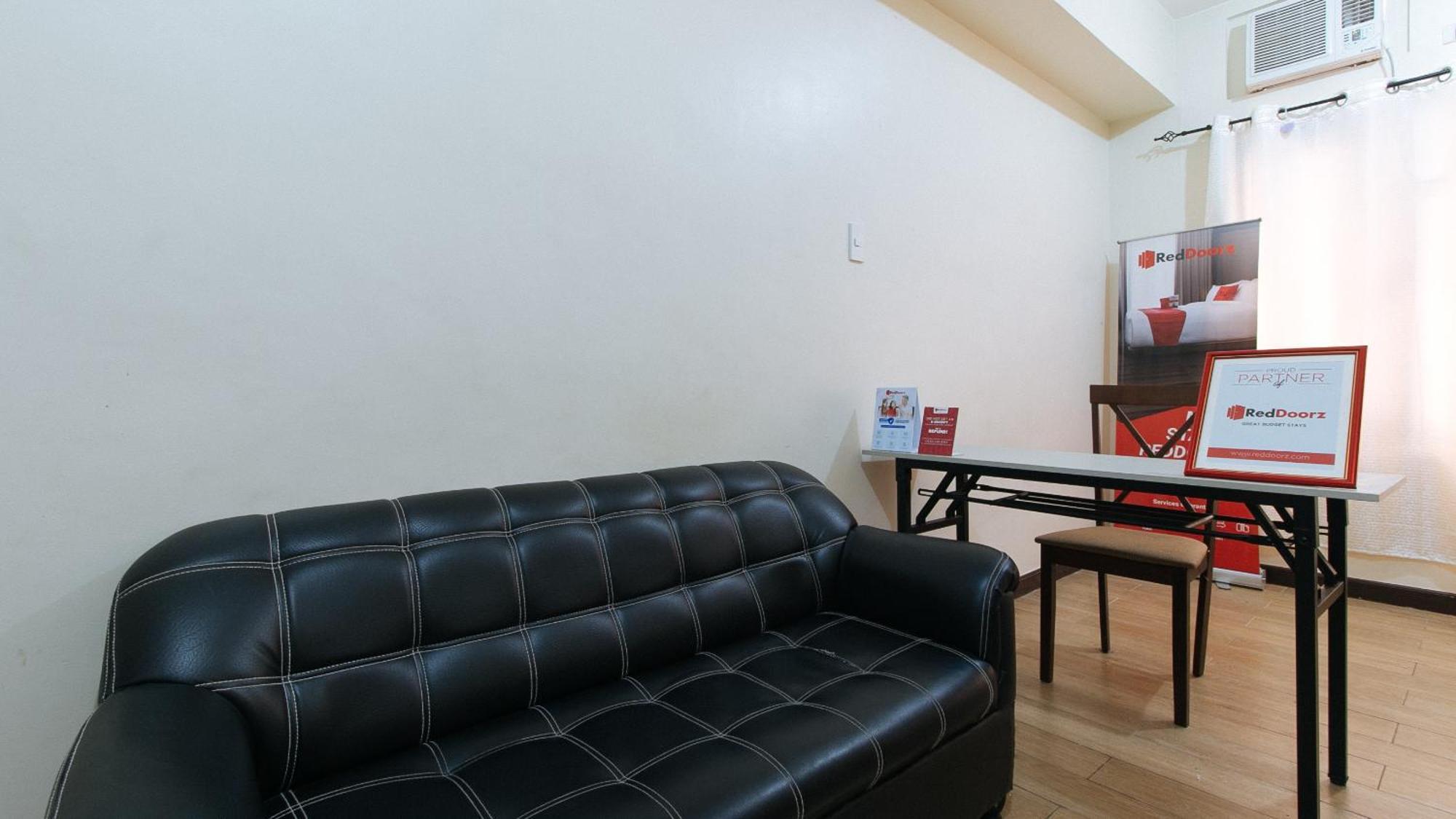 Reddoorz At David'S Travellers Inn Cavite General Trias  Екстер'єр фото